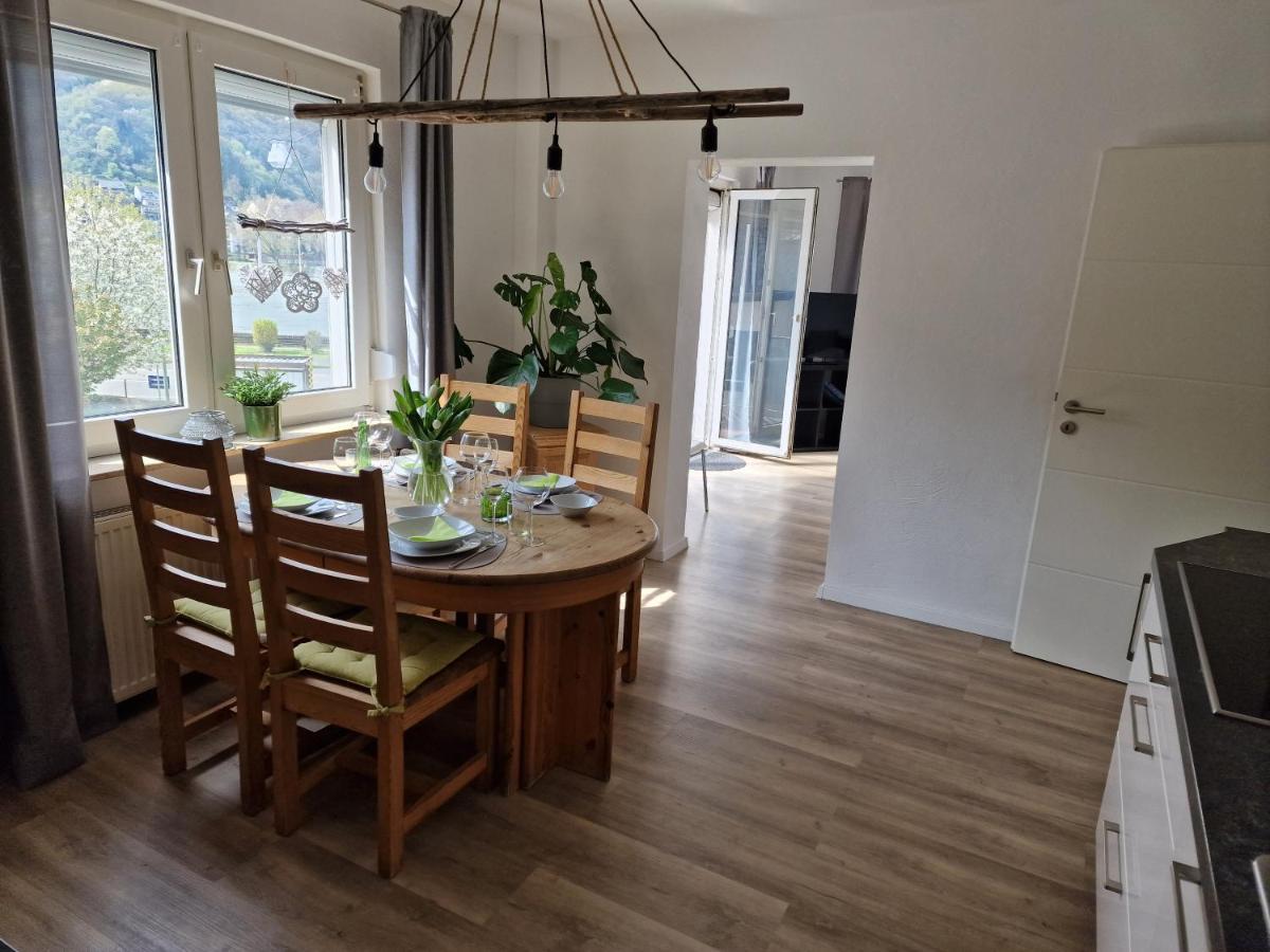 Ferienhaus Steigrhein Filsen Eksteriør bilde